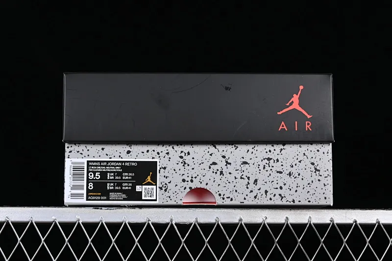 All categories Air Jordan Jordan series basketball shoes Air Jordan 4 OG version Air Jordan 4 Retro "Frozen Moments" AJ4 Joe 4 electroplated silver AQ9129-001